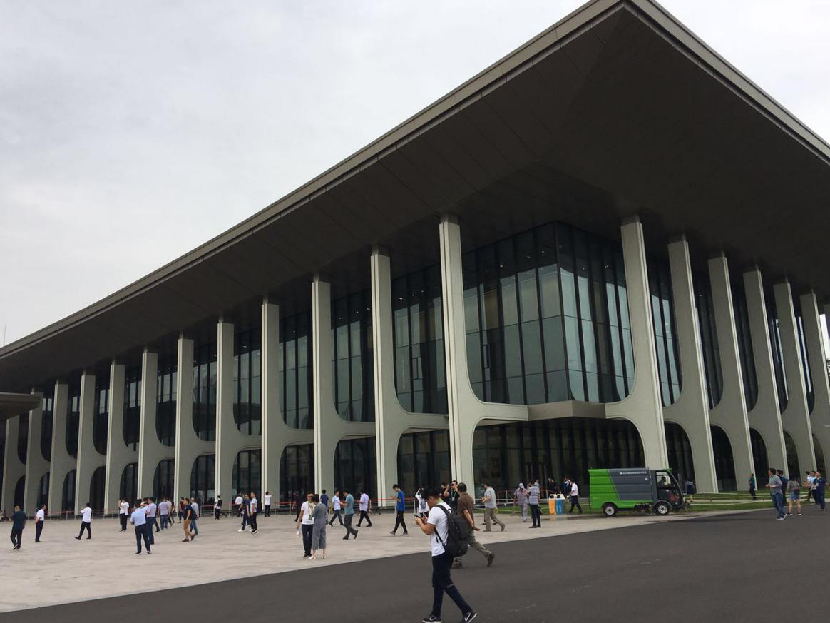 观摩上合组织青岛峰会精品工程