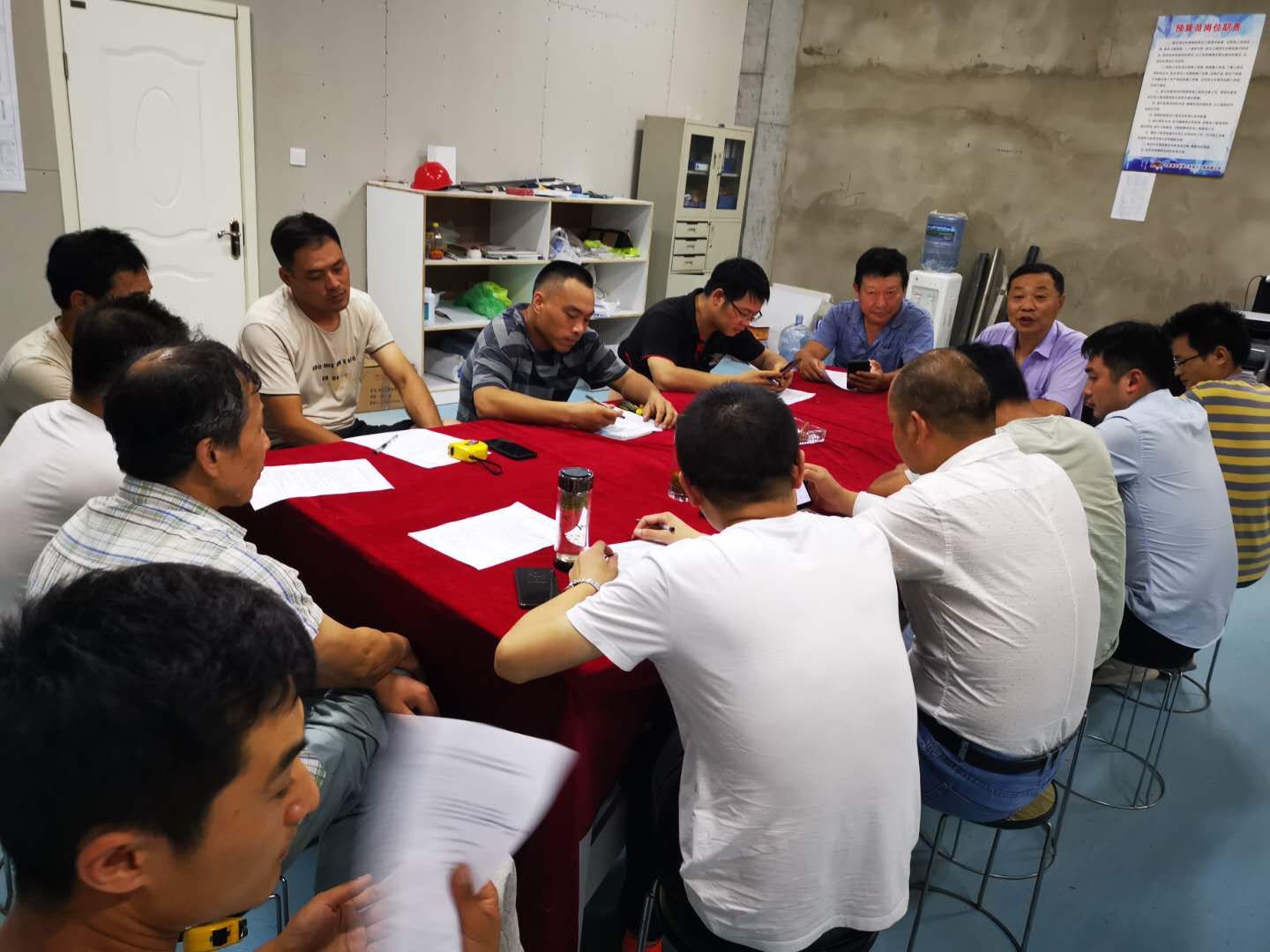 安庆星光荟项目部召开工期对接会议